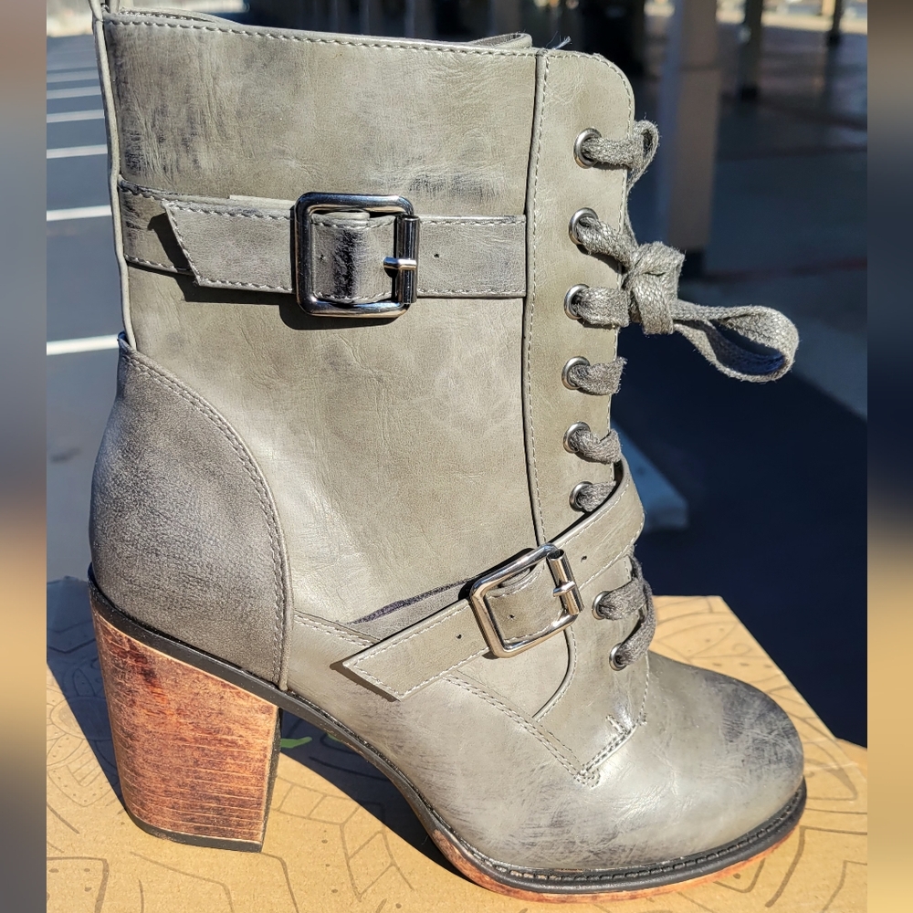 Women boot
